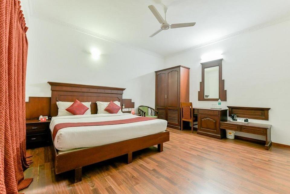 ホテル Centre Point Kochi エクステリア 写真