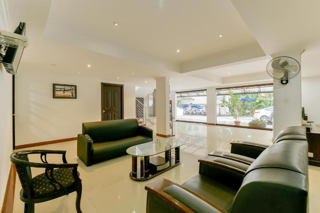 ホテル Centre Point Kochi エクステリア 写真